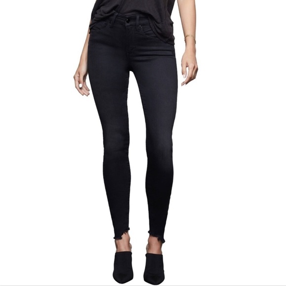 Good American Good Legs Skinny Step Fray Hem Jeans Black Size 24 - Picture 1 of 15